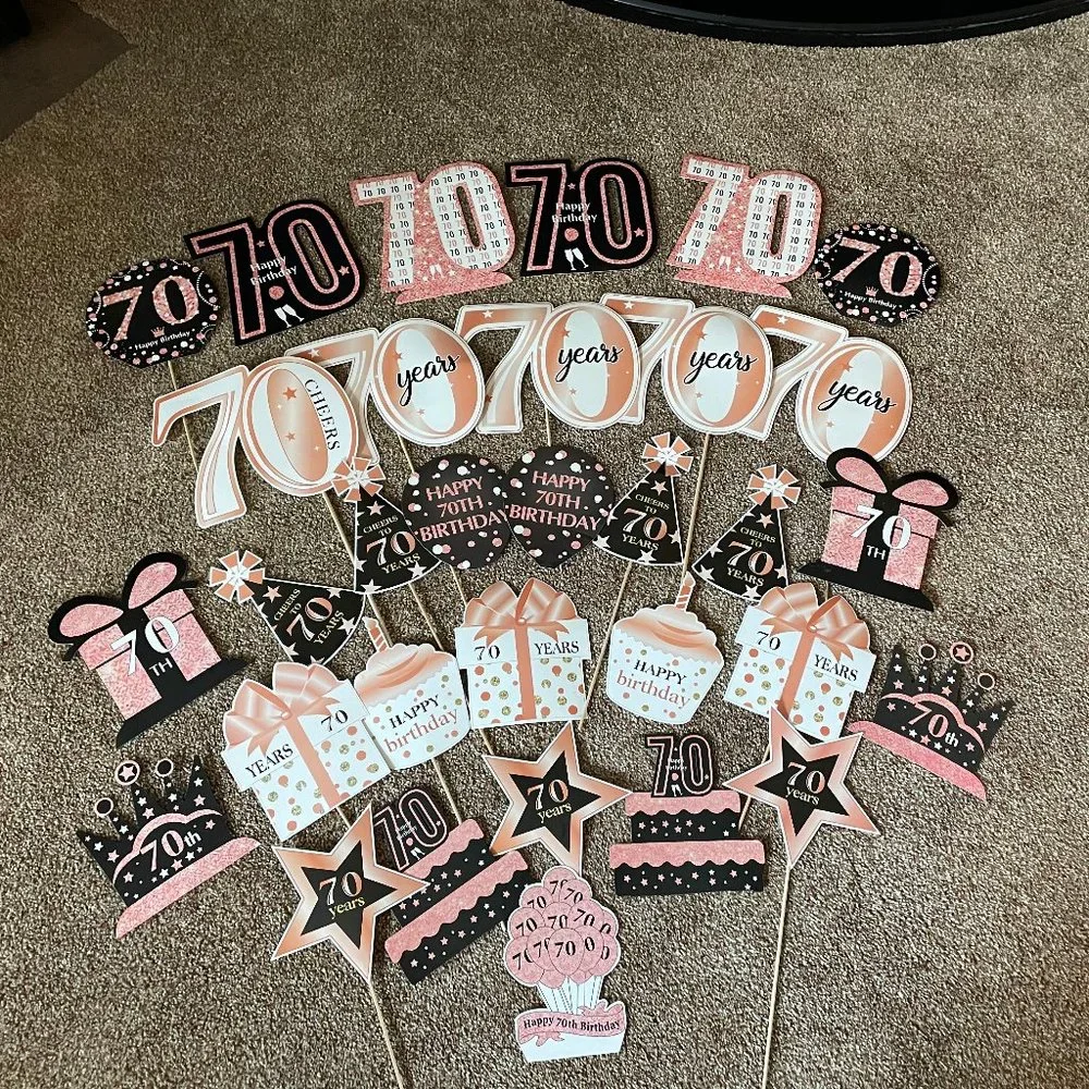 70th birthday decorations for women (32 pieces)